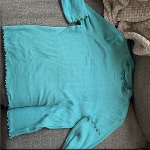 same shirt just different lighting, more green in person nwot